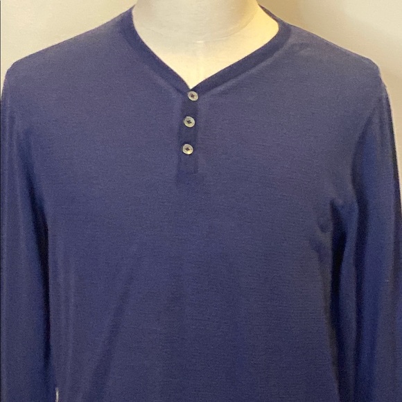 Guess Blue Long Sleeve Tee with Classic Design - Picture 4 of 7